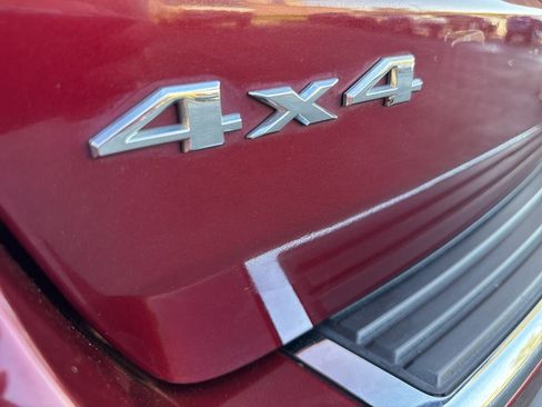 Used 2018 Jeep Grand Cherokee Limited image 29