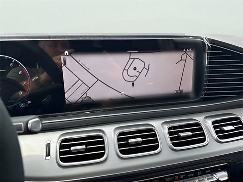 New 2025 Mercedes-Benz GLE 53 AMG 4MATIC image 16