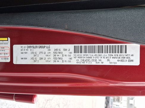 Used 2012 Jeep Wrangler Unlimited Sahara w/ Dual Top Group image 27