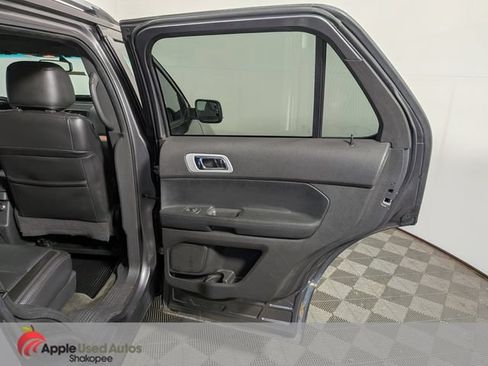 Used 2013 Ford Explorer XLT AWD/4WD image 40