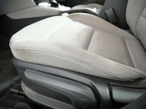 Used 2018 Hyundai Elantra SE w/ Cargo Package FWD image 18