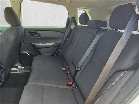 Used 2024 Nissan Rogue S AWD/4WD image 12