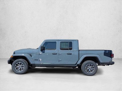 New 2026 Jeep Gladiator Sport image 5