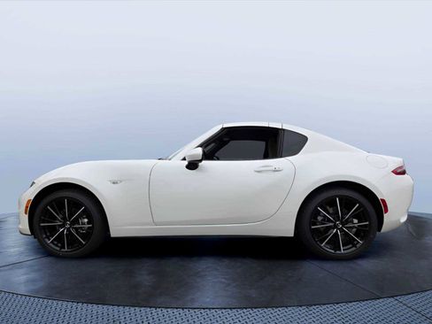 New 2026 MAZDA MX-5 Miata RF Grand Touring RWD image 3