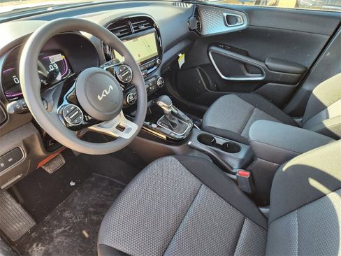 New 2025 Kia Soul S image 8