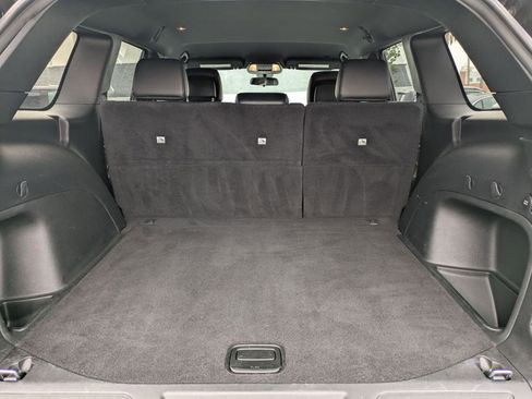 Used 2021 Jeep Grand Cherokee Laredo X image 18