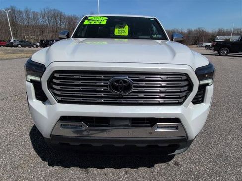 Certified 2025 Toyota Tacoma Limited AWD/4WD image 11