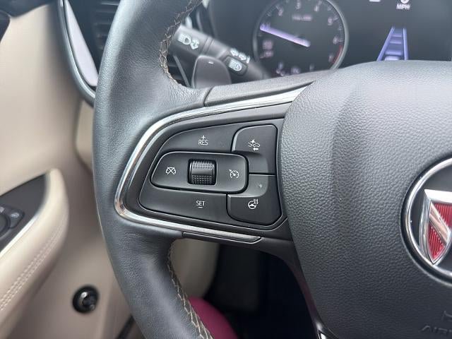 Used 2021 Buick Envision Avenir AWD/4WD image 32