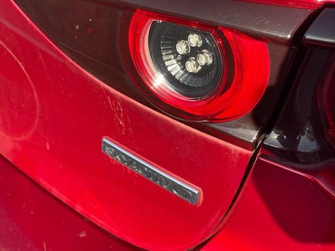Used 2019 MAZDA MAZDA3 Hatchback FWD image 6