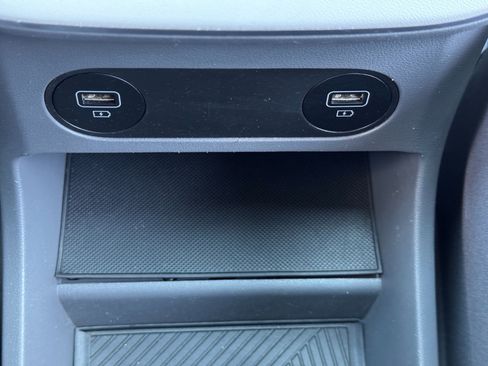 Used 2022 Hyundai Ioniq 5 SE image 26