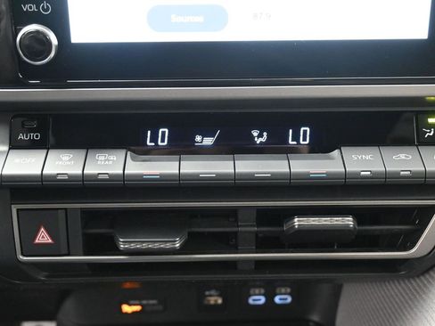 Certified 2025 Toyota Camry SE w/ Convenience Package image 21