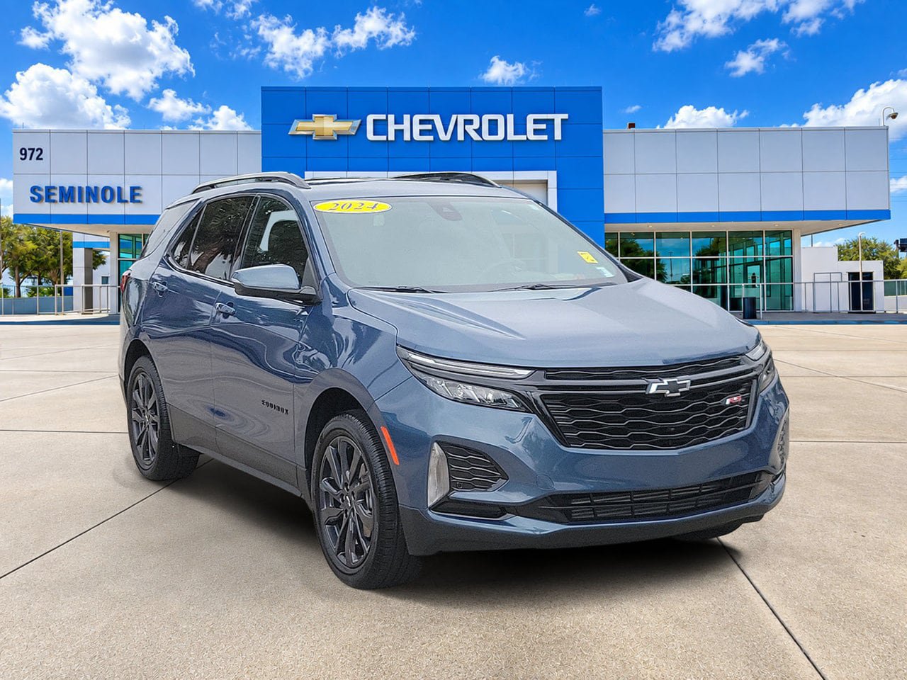 Certified 2024 Chevrolet Equinox RS FWD image 2