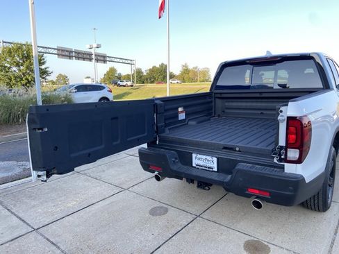 Used 2026 Honda Ridgeline Black Edition image 57