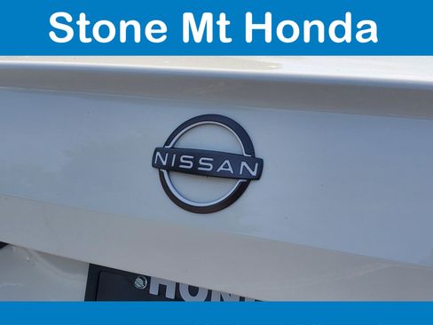 Used 2025 Nissan Altima 2.5 SV FWD image 7