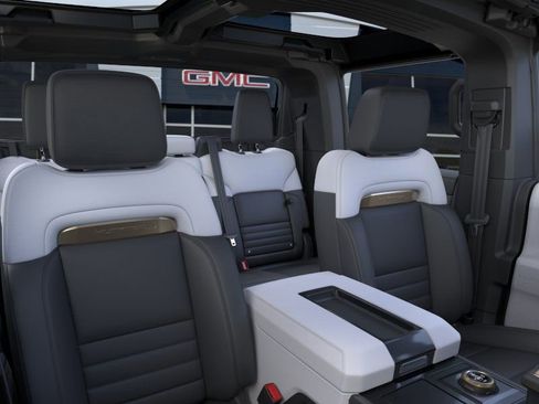 New 2025 GMC Hummer EV 2X image 28
