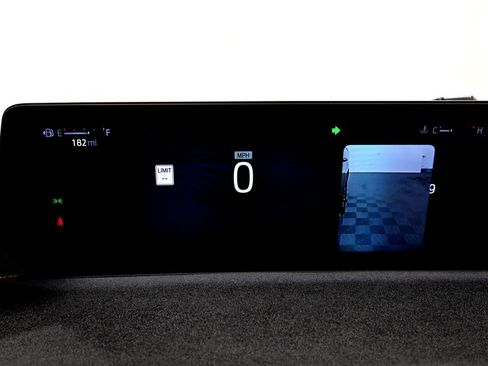 Used 2025 Ford Expedition Tremor image 26