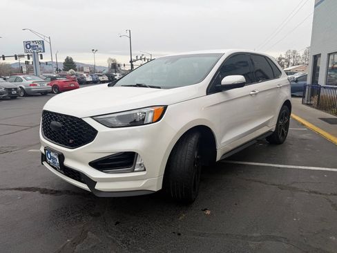 Used 2019 Ford Edge ST w/ Cold Weather Package image 7
