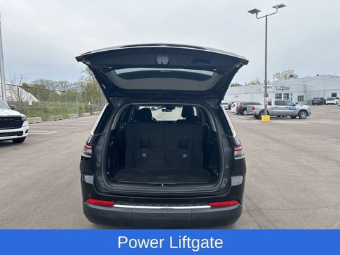 Used 2021 Jeep Grand Cherokee L Limited w/ Luxury Tech Group II AWD/4WD image 12