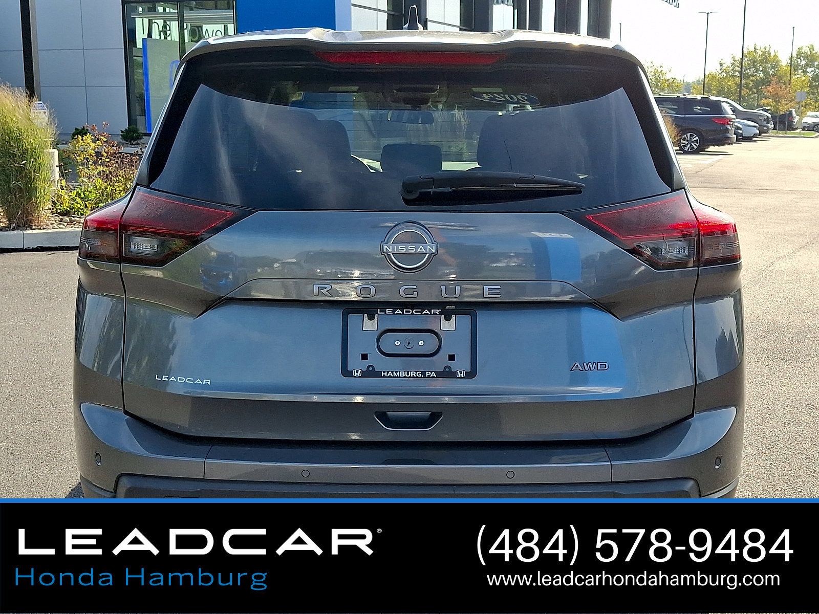 Used 2024 Nissan Rogue S AWD/4WD image 6