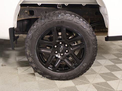 Used 2024 Chevrolet Silverado 1500 LT Trail Boss image 19