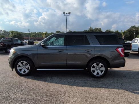 Used 2018 Ford Expedition XLT w/ Equipment Group 202A RWD image 7