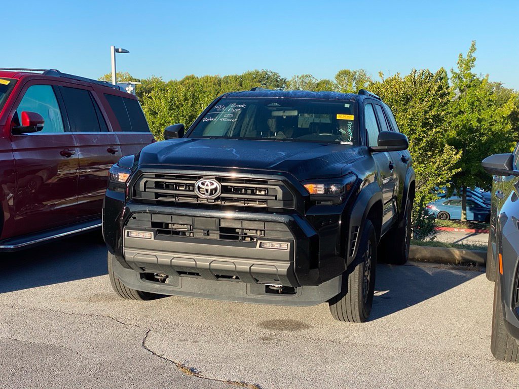 Used 2025 Toyota 4Runner SR5 RWD image 3