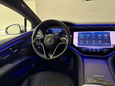 Used 2022 Mercedes-Benz EQS 580 4MATIC Sedan image 28