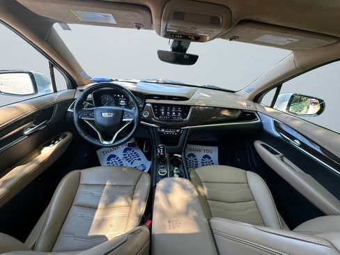 Used 2025 Cadillac XT6 Sport w/ Platinum Package AWD/4WD image 10
