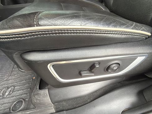 Used 2021 RAM 1500 Laramie w/ Sport Appearance Package image 10