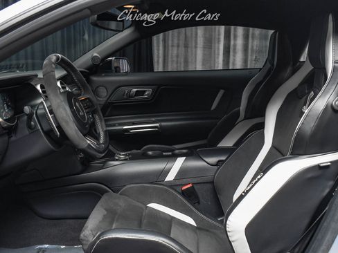 Used 2022 Ford Mustang Shelby GT500 w/ Carbon Fiber Track Pack image 20