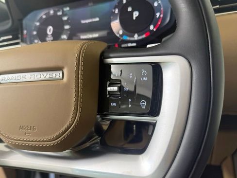 New 2025 Land Rover Range Rover Long Wheelbase SE image 37