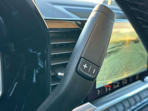 New 2026 GMC Sierra 3500 SLT w/ SLT Convenience Package image 36