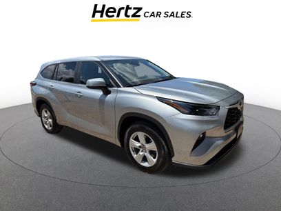 Used 2025 Toyota Highlander LE