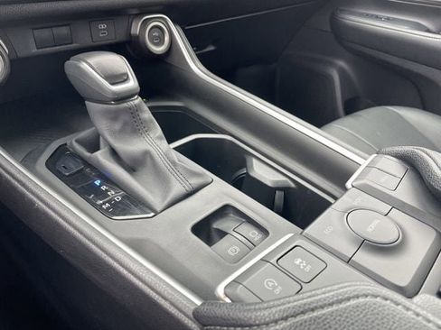 Used 2025 Toyota Grand Highlander FWD image 20