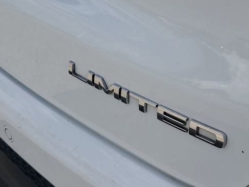 Used 2025 Jeep Compass Limited AWD/4WD image 7