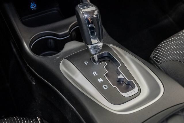 Used 2020 Dodge Journey SE w/ SE Popular Equipment Group FWD image 21