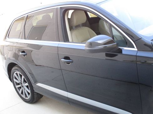 Used 2018 Audi Q7 3.0T Prestige w/ Prestige Package image 59