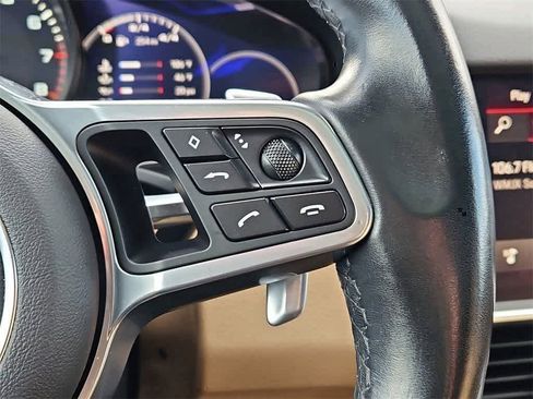 Certified 2022 Porsche Cayenne image 30
