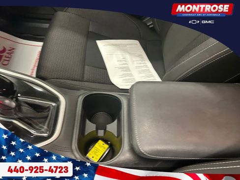 Used 2022 Subaru Outback Premium image 16