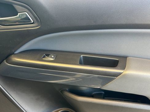 Used 2018 Chevrolet Colorado Z71 AWD/4WD image 20