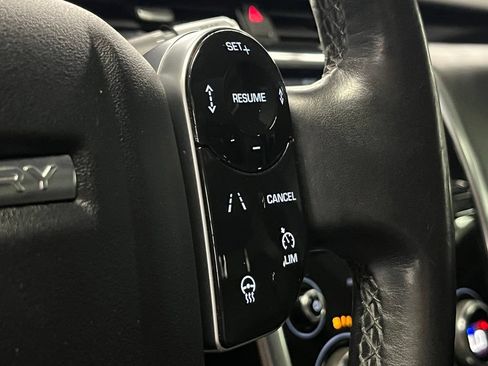 Used 2020 Land Rover Discovery Sport SE AWD/4WD image 25