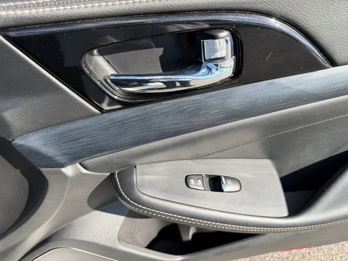 Used 2020 Nissan Maxima Platinum w/ Sport Mat Group FWD image 22