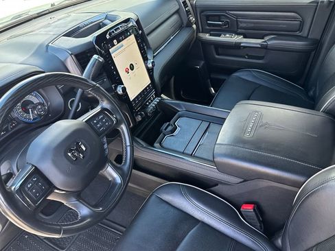 Used 2022 RAM 2500 Limited AWD/4WD image 10