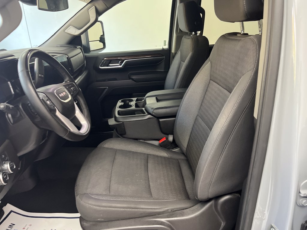 Used 2024 GMC Sierra 1500 Elevation AWD/4WD image 12