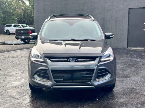 Used 2016 Ford Escape Titanium w/ Equipment Group 301A FWD image 2