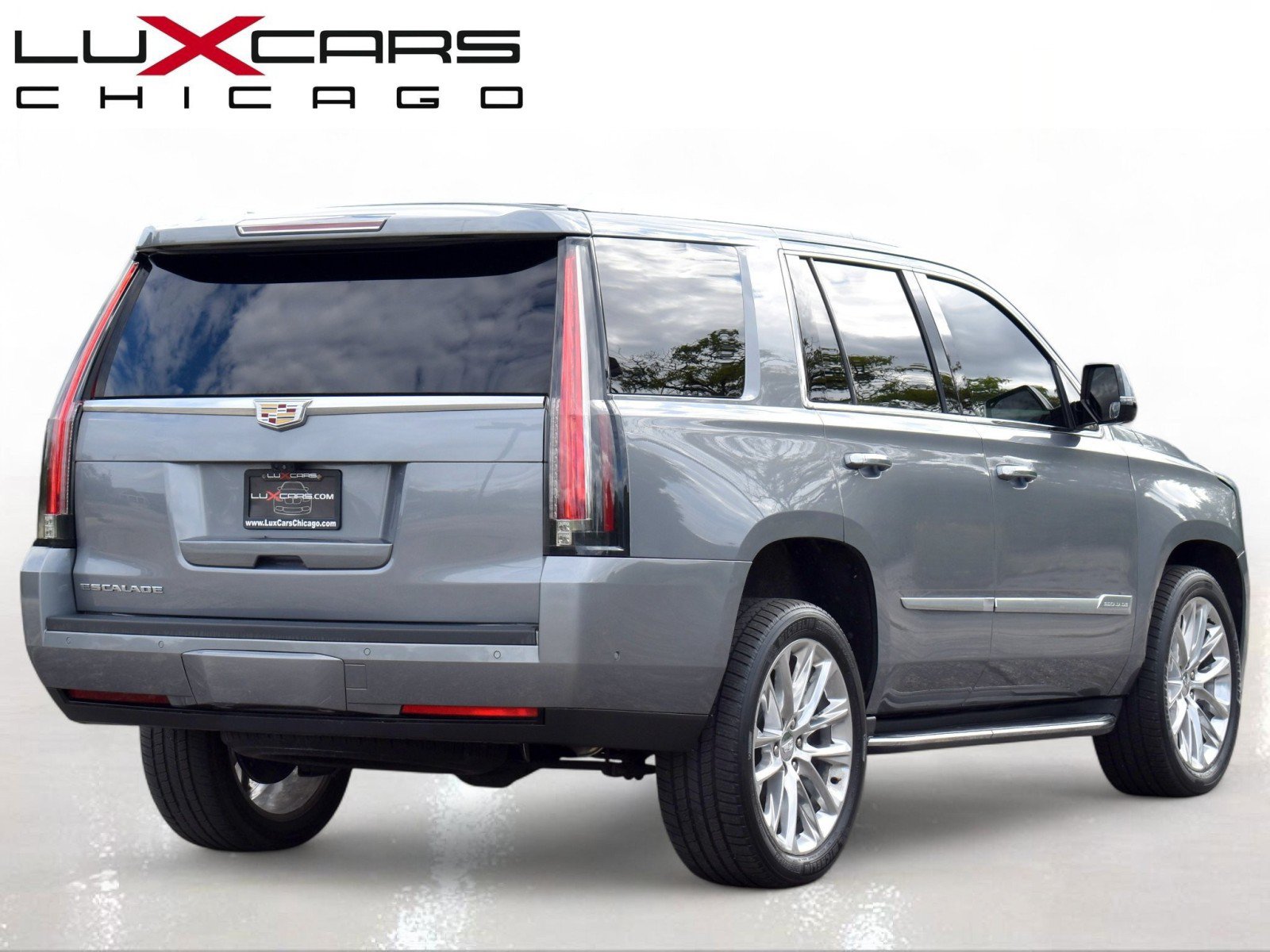Used 2018 Cadillac Escalade Luxury AWD/4WD image 7