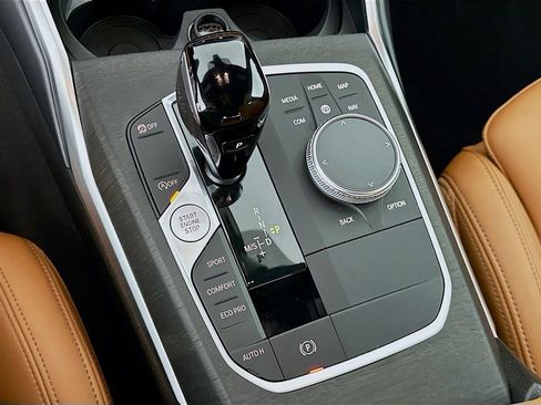 Certified 2022 BMW 330i xDrive Sedan image 17