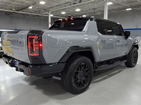 Used 2025 GMC Hummer EV 2X image 4