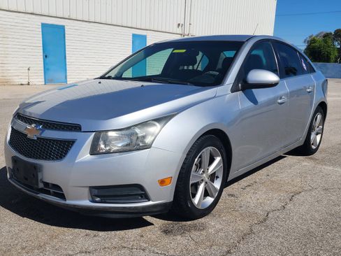 Used 2013 Chevrolet Cruze LT FWD image 1