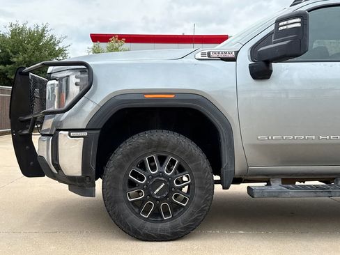 Used 2024 GMC Sierra 3500 Pro AWD/4WD image 4
